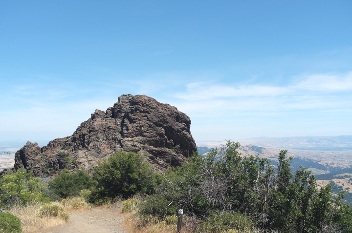 Oakley / United States / 2024